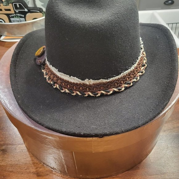 Vince Camuto Felted Custom Designed Cowgirl/Cowboy Western Hat - Picture 7 of 8